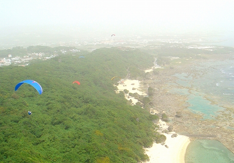 黄砂の空で・・・パラへの招待(15)