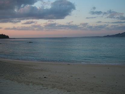 今日のAJ幸喜前の夕方の海です・・・☆