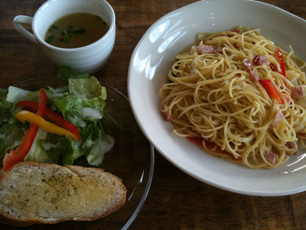 ランチ:ペペロンチーノセット