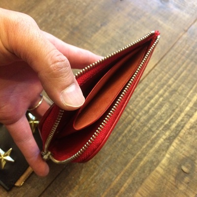 STAR STUDS SHORT ZIP WALLET (METAL JACKET) STAR STUDS SHORT ZIP WALLET (METAL JACKET)