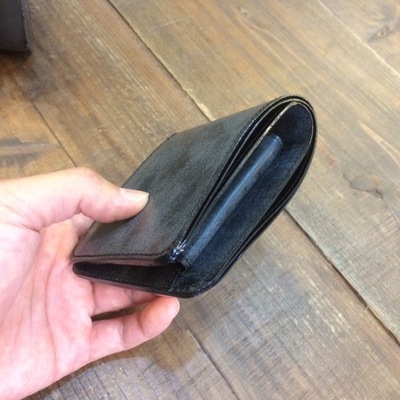 Bill-fold Wallet (Bridle Leather) Bill-fold Wallet (Bridle Leather)