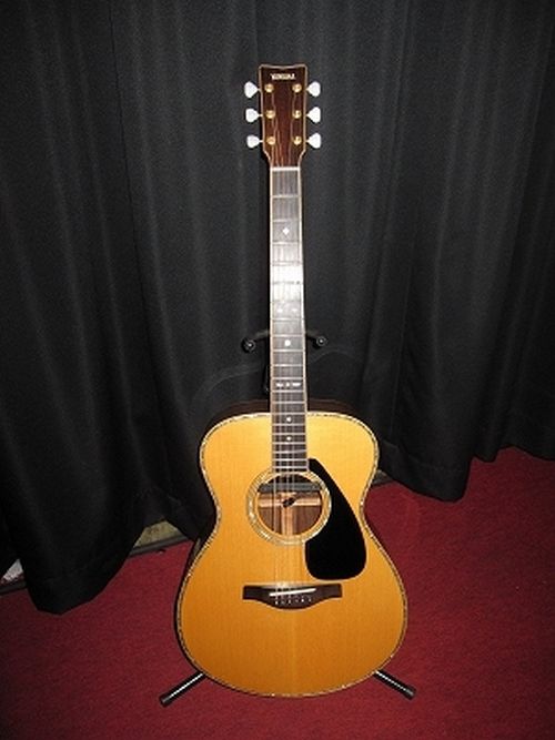 YAMAHA LS-36 VS MARTIN OMC-28MLJ