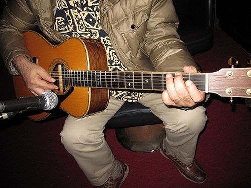 YAMAHA LS-36 VS MARTIN OMC-28MLJ