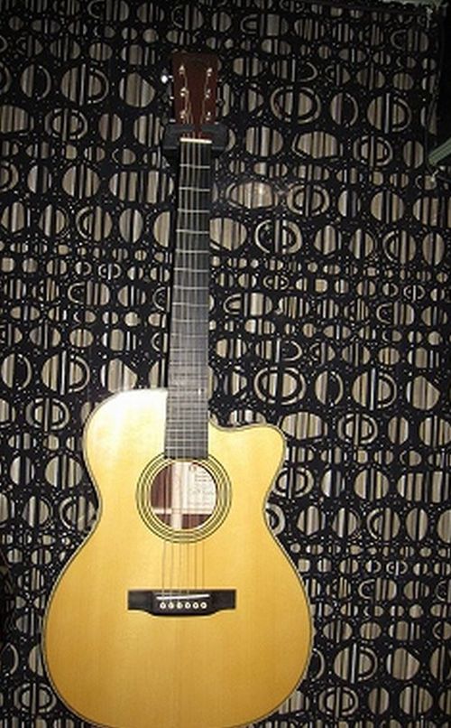 YAMAHA LS-36 VS MARTIN OMC-28MLJ