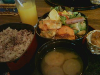 おふくろの味?ランチ!