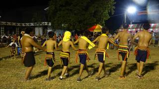 【112】  台東「カタティプ」で行われたプユマ族のお祭り