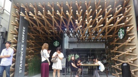 初めて神社での式に参加。大宰府天満宮の挙式は観光名物