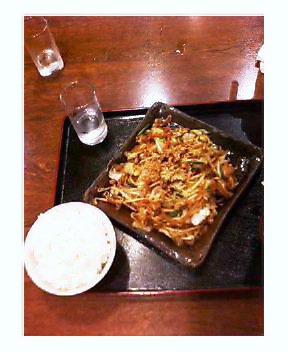 ダイビングスクール海洋実習後の昼食で~す