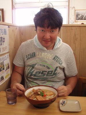 真栄田岬の青の洞窟がゴリチョ