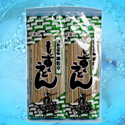 ♪♪ もずくうどんってご存知ですか? ♪♪