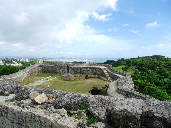 沖縄の世界遺産中城史跡