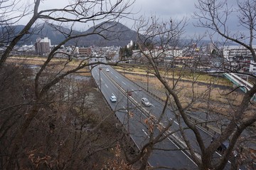 雪国で見る虹