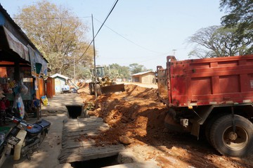 インドシナの橋づくり インドシナの橋づくり