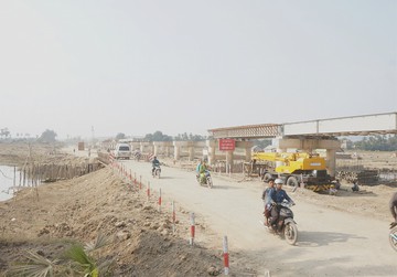インドシナの橋づくり インドシナの橋づくり
