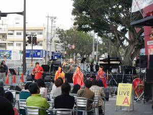 街づくり・村おこし活動の若者たち