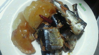 【炊飯器レシピ】骨までやわらか秋刀魚の煮込み