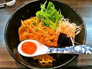 サプライズソースの辛味噌そば