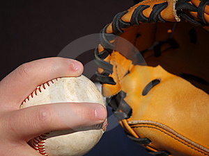 本日7月17日は高校野球沖縄大会決勝戦が行われる日だそうです。