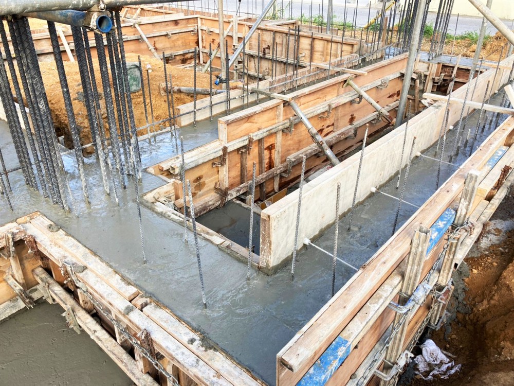 沖縄市「登川の家Ⅲ」基礎工事 沖縄市「登川の家Ⅲ」基礎工事