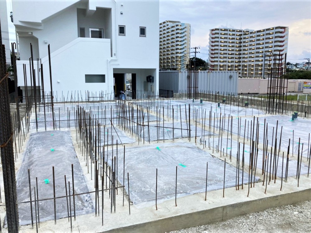 浦添市「経塚二世帯の家」2F床スラブ打設 浦添市「経塚二世帯の家」2F床スラブ打設