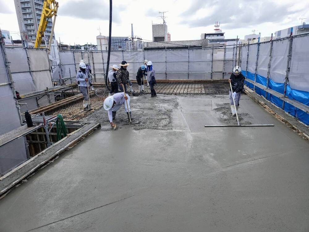 宜野湾市「宇地泊の家」RFスラブ打設(上棟) 宜野湾市「宇地泊の家」RFスラブ打設(上棟)
