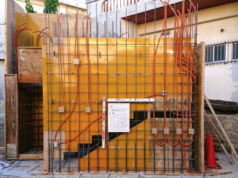 沖縄市「胡屋二世帯の家」2F床スラブ打設 沖縄市「胡屋二世帯の家」2F床スラブ打設