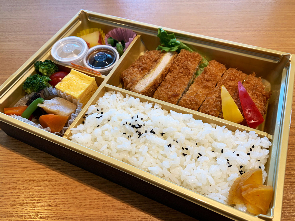 浦添市「経塚二世帯の家」RFスラブ打設(上棟) 浦添市「経塚二世帯の家」RFスラブ打設(上棟)