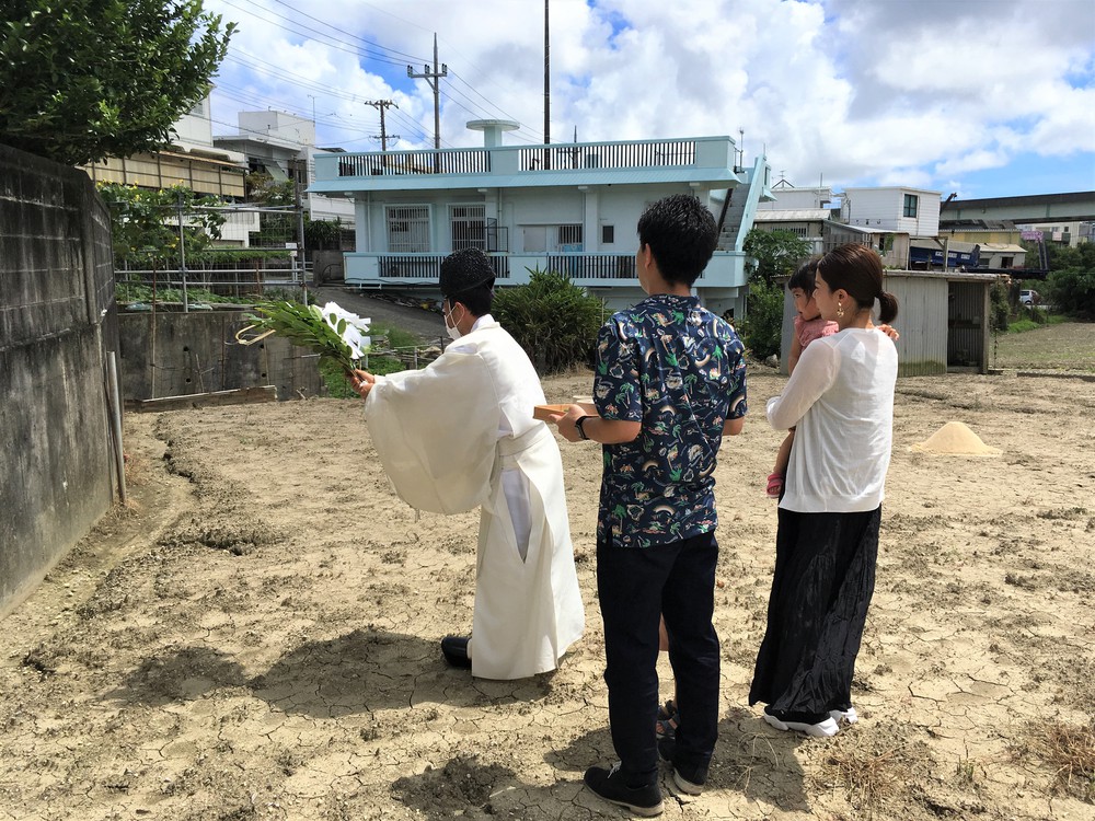 南風原町「与那覇二世帯の家」地鎮祭 南風原町「与那覇二世帯の家」地鎮祭
