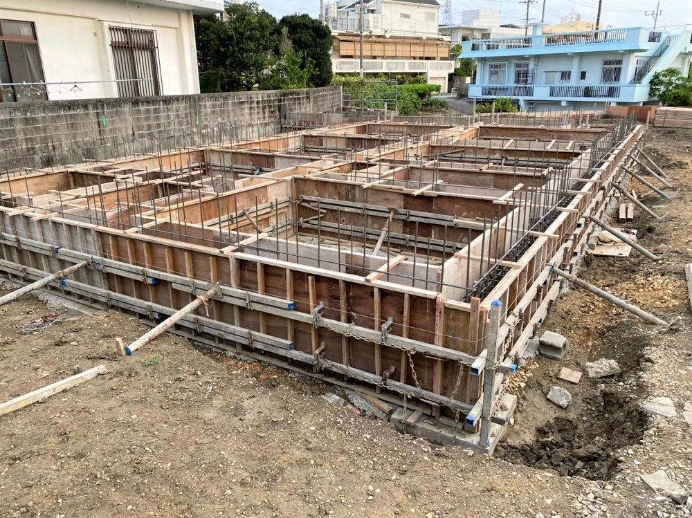 南風原町「与那覇二世帯の家」基礎工事 南風原町「与那覇二世帯の家」基礎工事