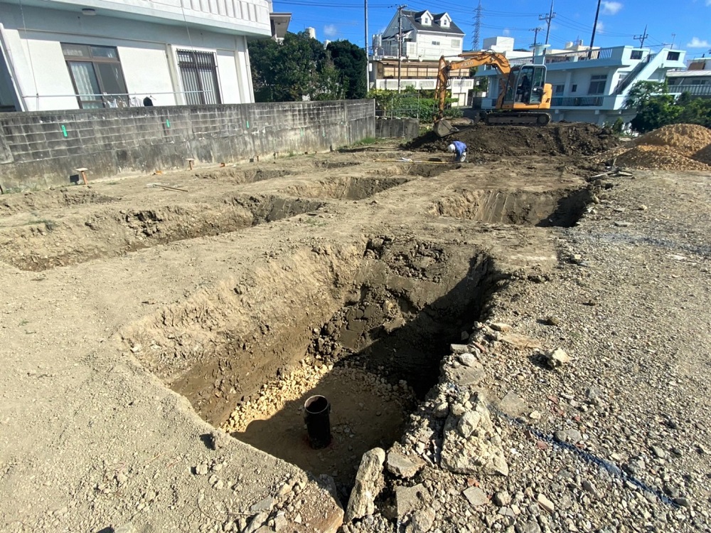 南風原町「与那覇二世帯の家」基礎工事 南風原町「与那覇二世帯の家」基礎工事