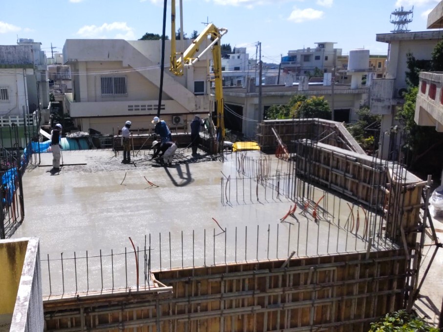 沖縄市「胡屋二世帯の家」2F床スラブ打設 沖縄市「胡屋二世帯の家」2F床スラブ打設
