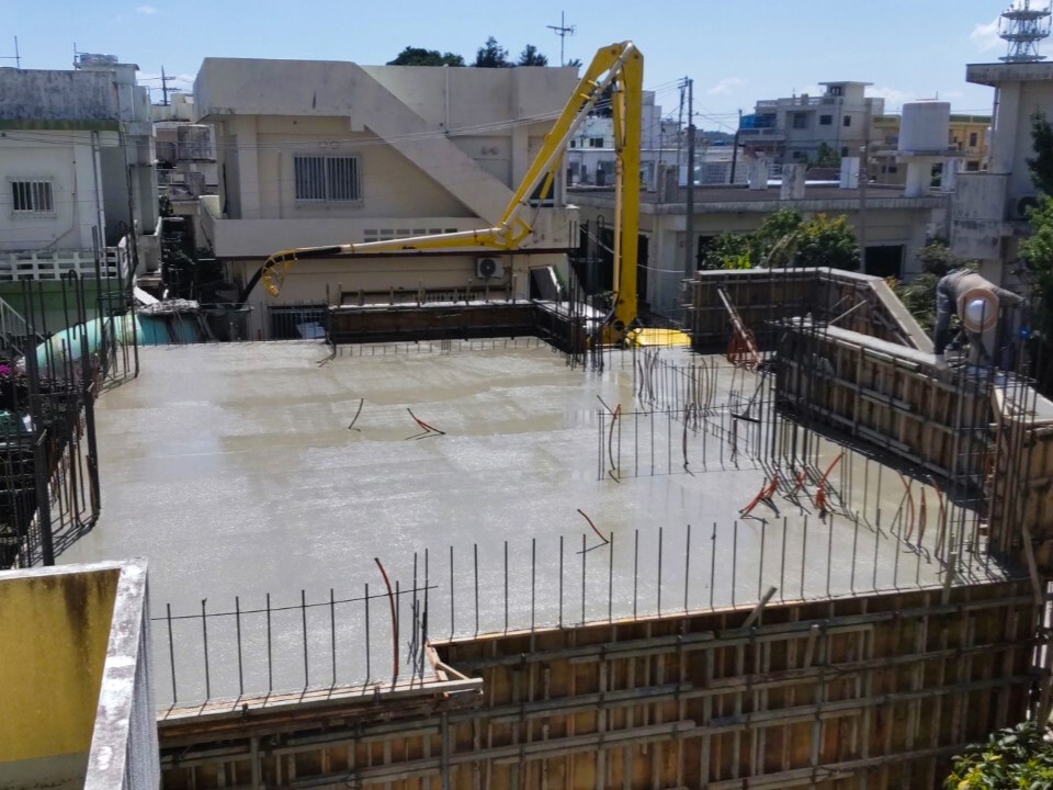 沖縄市「胡屋二世帯の家」2F床スラブ打設 沖縄市「胡屋二世帯の家」2F床スラブ打設