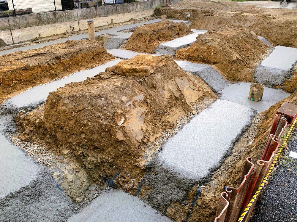 北谷町「桑江二世帯の家」基礎打設 北谷町「桑江二世帯の家」基礎打設