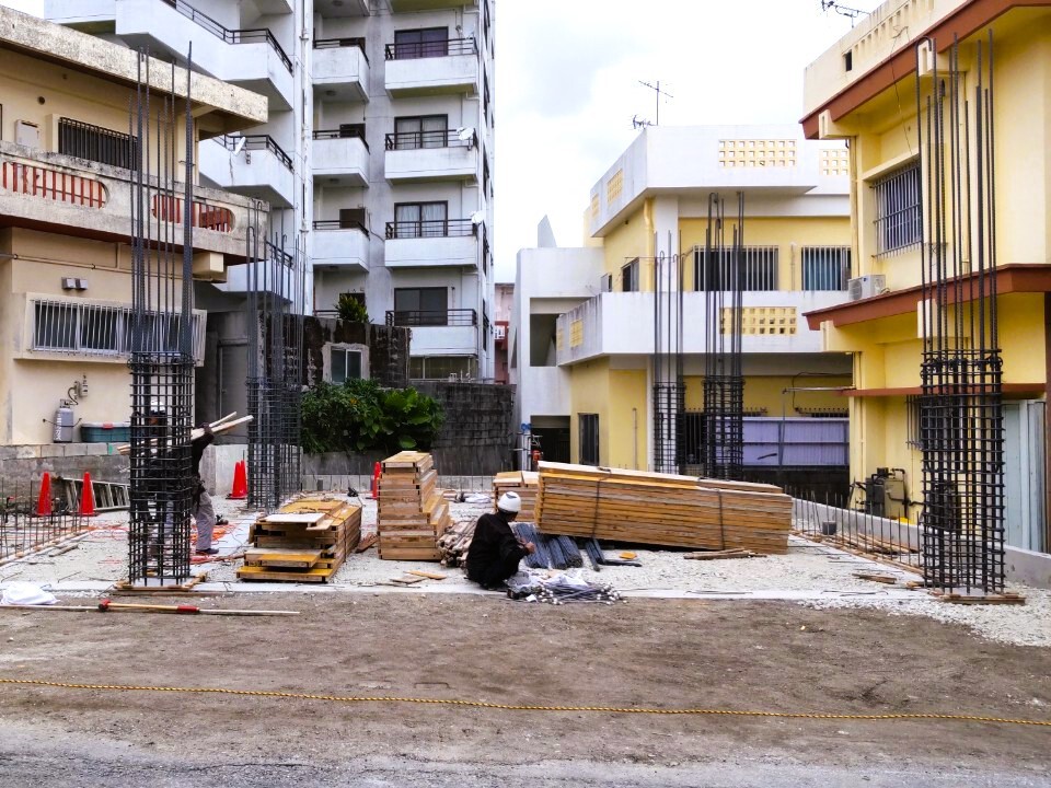 沖縄市「胡屋二世帯の家」2F床スラブ打設 沖縄市「胡屋二世帯の家」2F床スラブ打設
