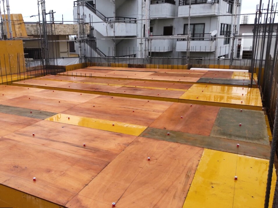 沖縄市「胡屋二世帯の家」3F床スラブ打設 沖縄市「胡屋二世帯の家」3F床スラブ打設