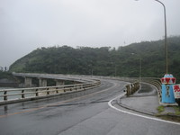 大自然が残る沖縄の「ター滝」