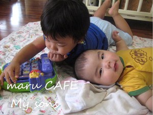 maru CAFE My sons
