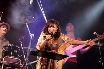 ライブ写真あっぷ♪ Love&Peace 1 ②