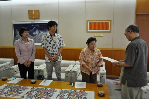 オスプレイ配備撤回、女性暴行事件抗議市民大会を要請