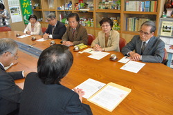 大震災でキク栽培農家の支援を