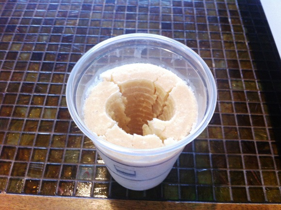 沖縄ファミリーマートのカフェフラッペはちょっと溶かして飲むのがベスト