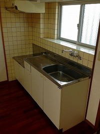 さつき小学校近く 宇栄原の2LDK