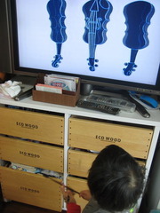 おもちゃのバイオリン♪