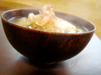 わが家のお雑煮　～栃（とち）の木のお椀で～