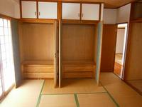 収納の多さに、気分が上がる