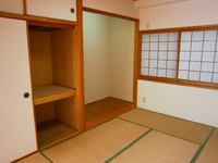 収納の多さに、気分が上がる