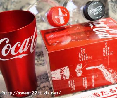 ●コカコーラのキュートな赤いオマケ♪