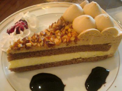 塩キャラメルケーキ
