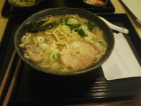 うかじそば おもろまち店