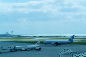 空港にて。